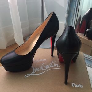 NEW Christian Louboutin Black Bianca Pumps
